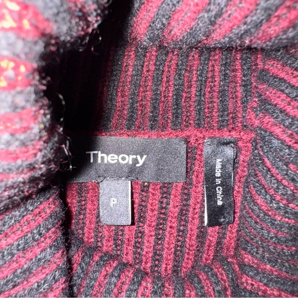 Theory Cashmere Ribbed Knit Turtleneck Sweater with Long Dolman Sleeves - Picture 5 of 6